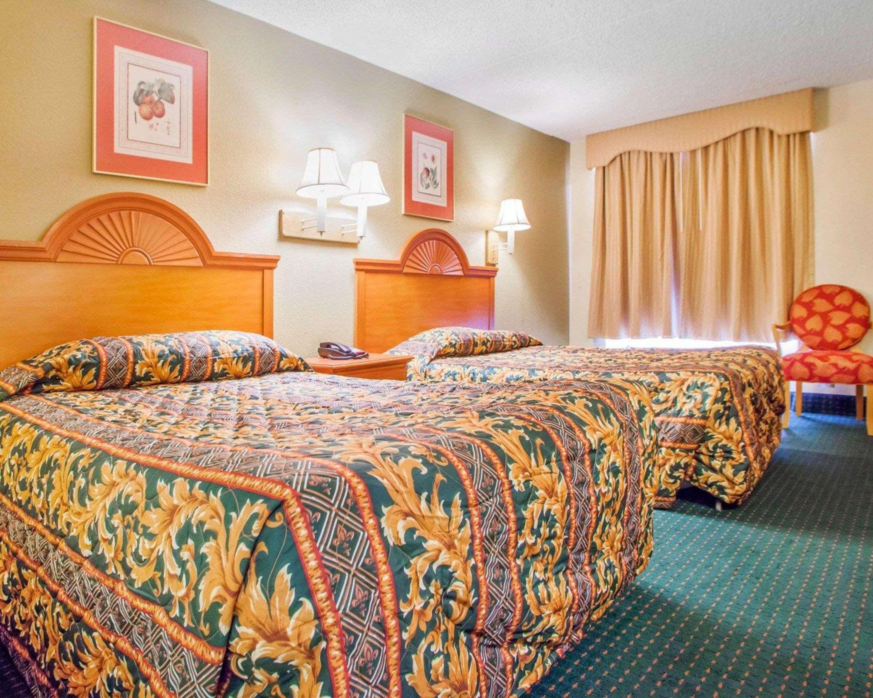 Rodeway Inn Mount Laurel Hwy 73 Экстерьер фото